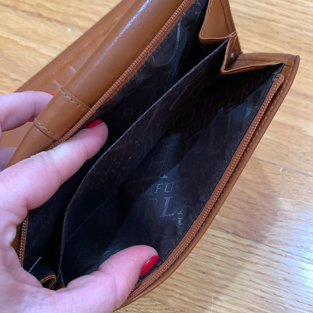 Furla Wallet 🌰 - Picture 8 of 10